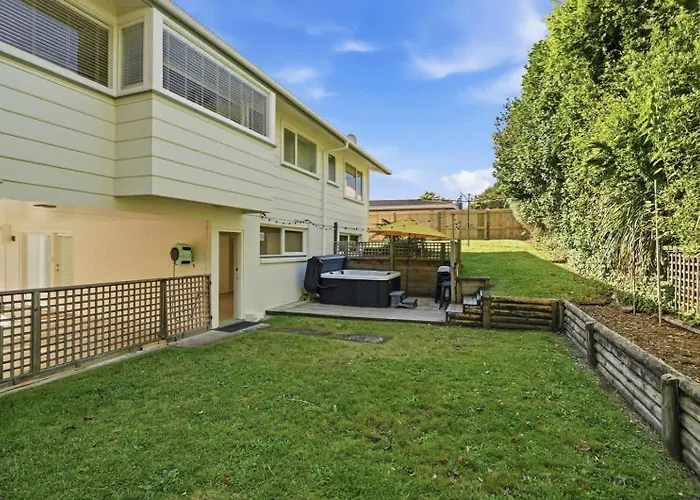 Redwoods Edge - Walk To The Forest With Pool * Rotorua